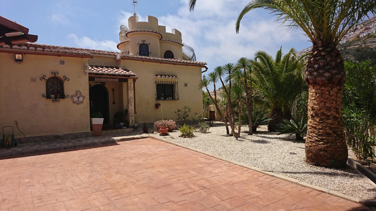 Se vende Villa - Chalet de 5 dormitorios en Costa Blanca, Alicante, España