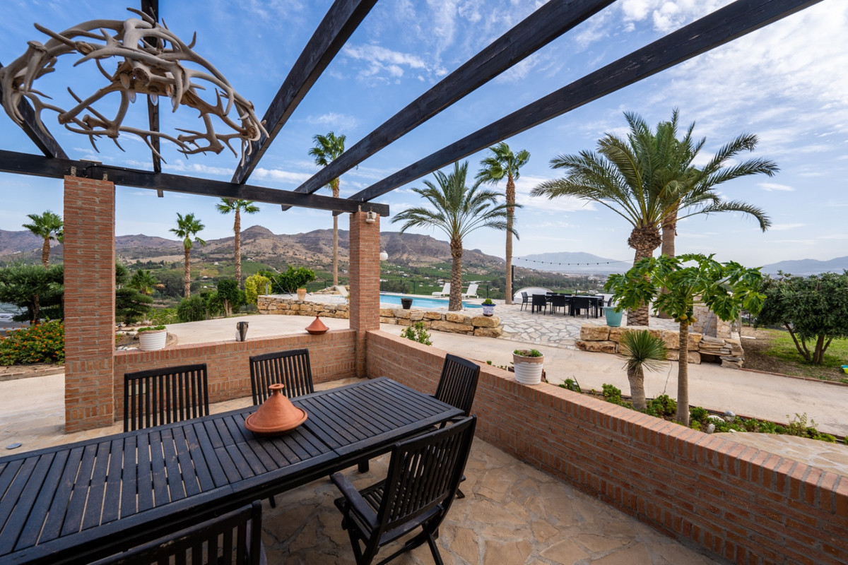 Se vende Finca - Cortijo de 4 dormitorios en Costa Del Sol, Málaga, España