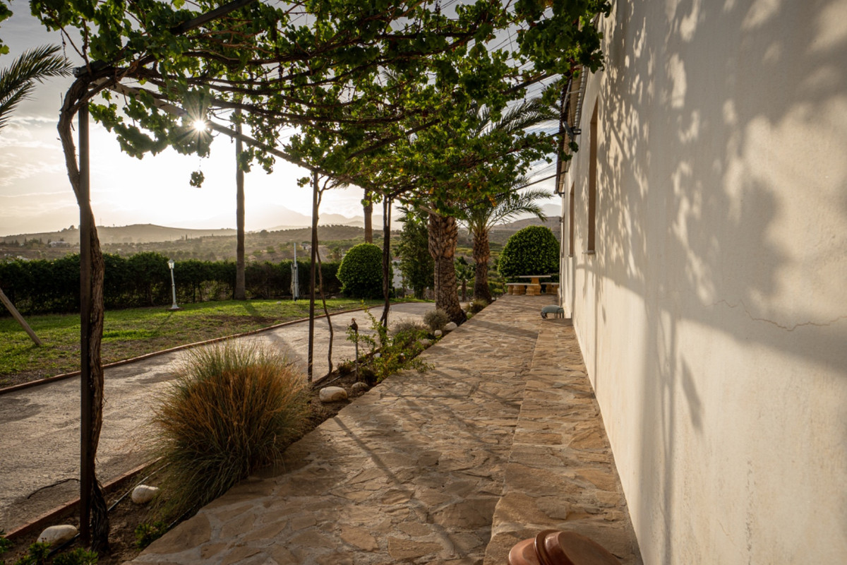 Se vende Finca - Cortijo de 4 dormitorios en Costa Del Sol, Málaga, España