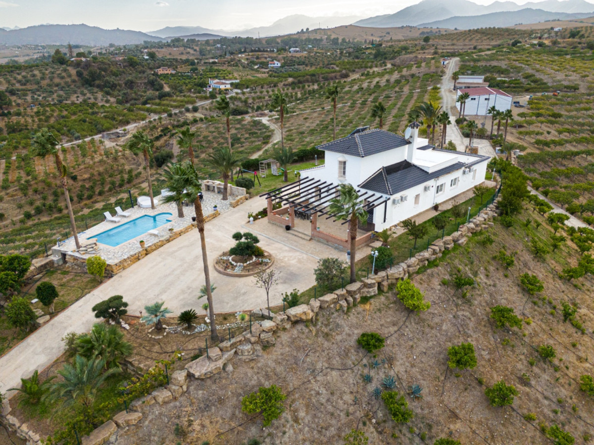 Se vende Finca - Cortijo de 4 dormitorios en Costa Del Sol, Málaga, España