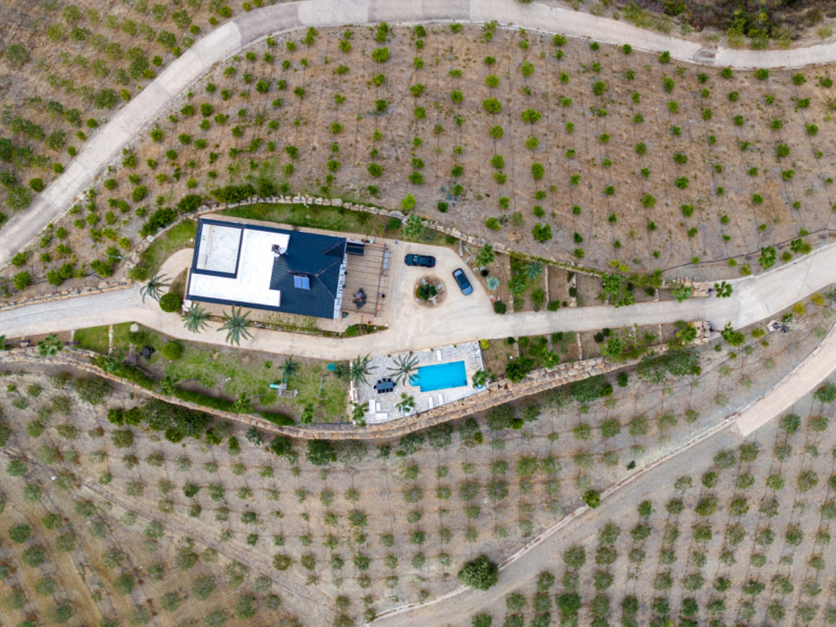 Se vende Finca - Cortijo de 4 dormitorios en Costa Del Sol, Málaga, España