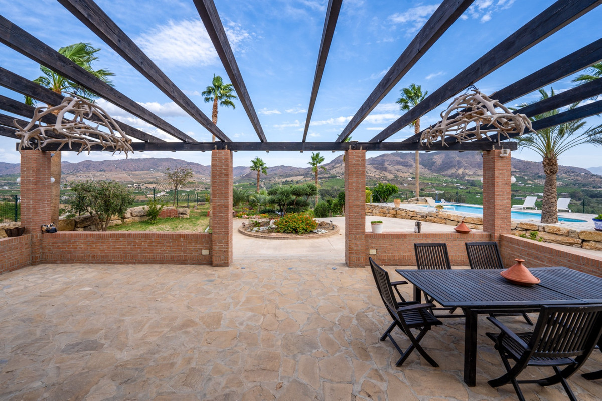 Se vende Finca - Cortijo de 4 dormitorios en Costa Del Sol, Málaga, España