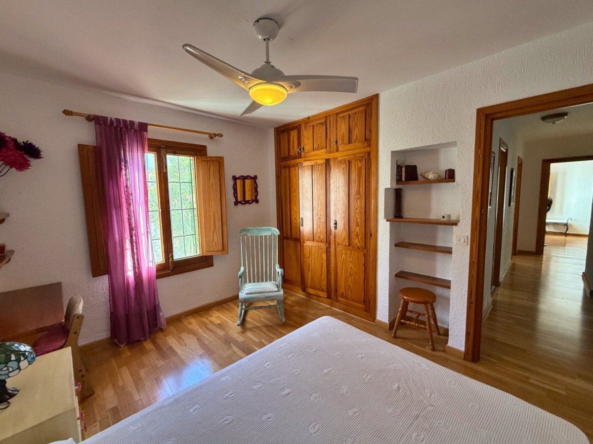 11 Bed Townhouse for sale in Javea Costa Blanca, Alicante, Spain