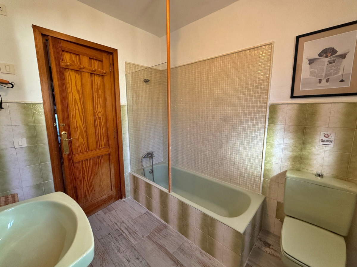 11 Bed Townhouse for sale in Javea Costa Blanca, Alicante, Spain