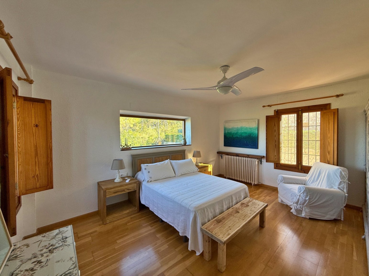 11 Bed Townhouse for sale in Javea Costa Blanca, Alicante, Spain