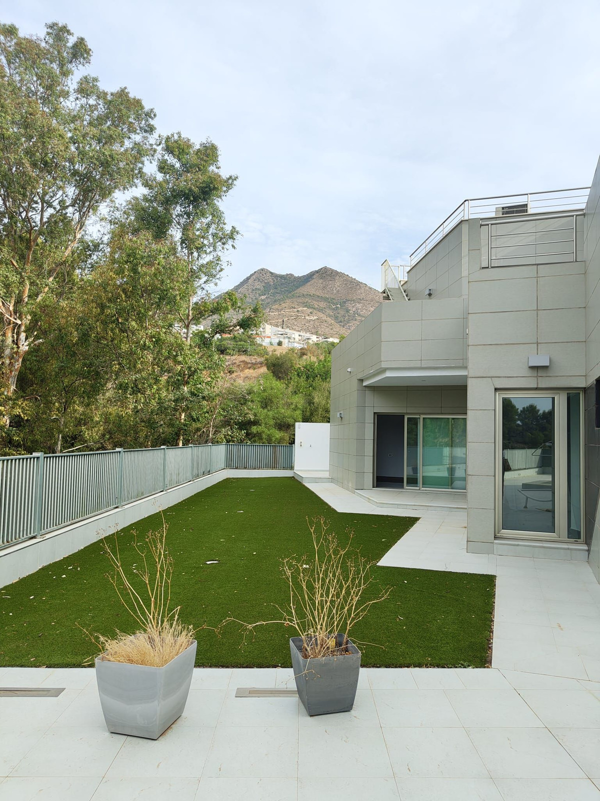5 Bed Townhouse for sale in Benalmadena Costa Del Sol, Málaga, Spain