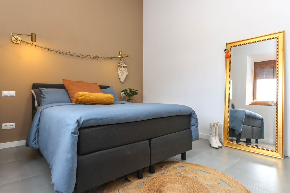 Se vende Cama y Desayuno de 8 dormitorios en Costa Del Sol, Málaga, España