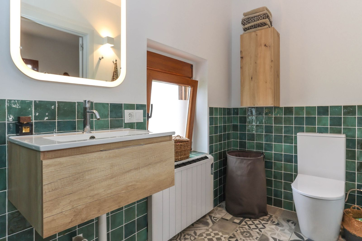 Se vende Cama y Desayuno de 8 dormitorios en Costa Del Sol, Málaga, España
