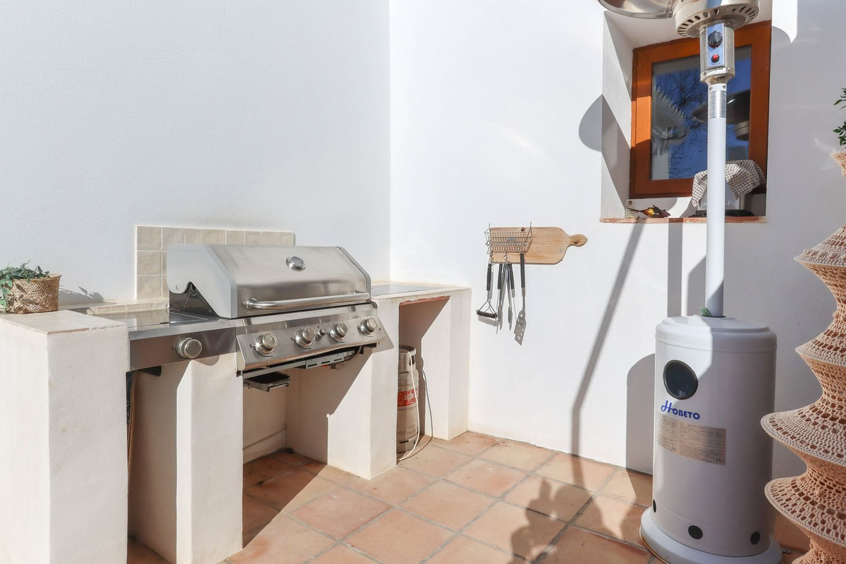 Se vende Cama y Desayuno de 8 dormitorios en Costa Del Sol, Málaga, España