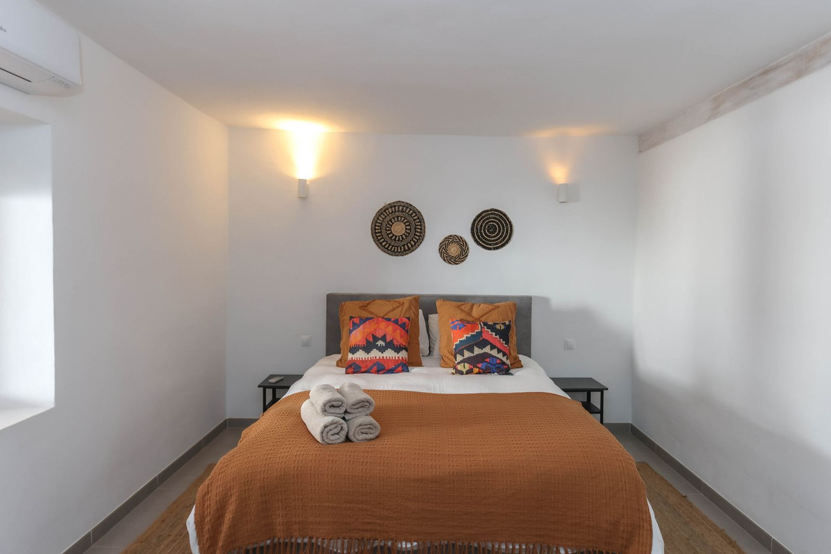 Se vende Cama y Desayuno de 8 dormitorios en Costa Del Sol, Málaga, España
