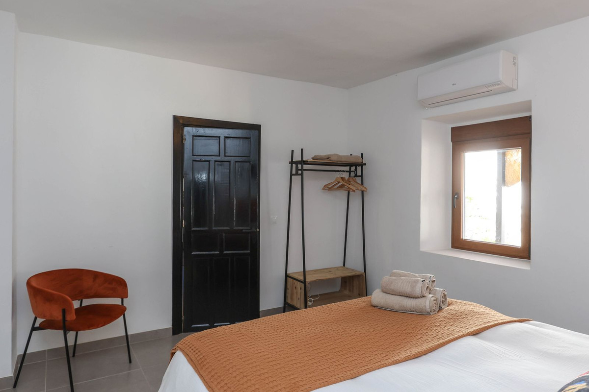 Se vende Cama y Desayuno de 8 dormitorios en Costa Del Sol, Málaga, España