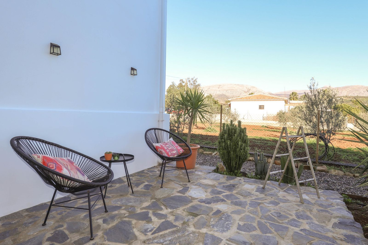 Se vende Cama y Desayuno de 8 dormitorios en Costa Del Sol, Málaga, España