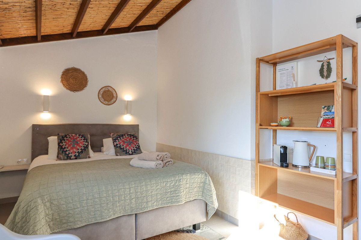 Se vende Cama y Desayuno de 8 dormitorios en Costa Del Sol, Málaga, España