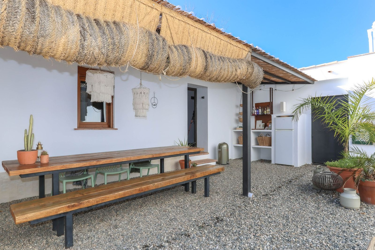 Se vende Cama y Desayuno de 8 dormitorios en Costa Del Sol, Málaga, España