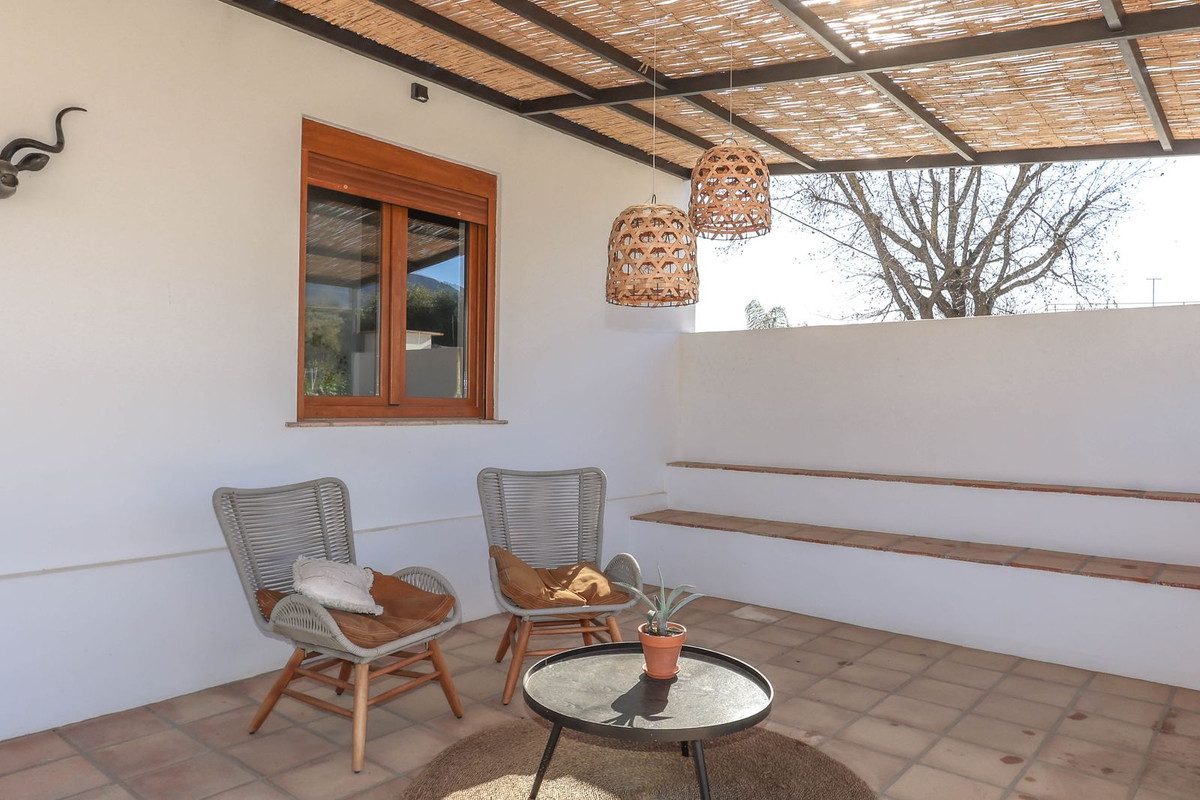 Se vende Cama y Desayuno de 8 dormitorios en Costa Del Sol, Málaga, España