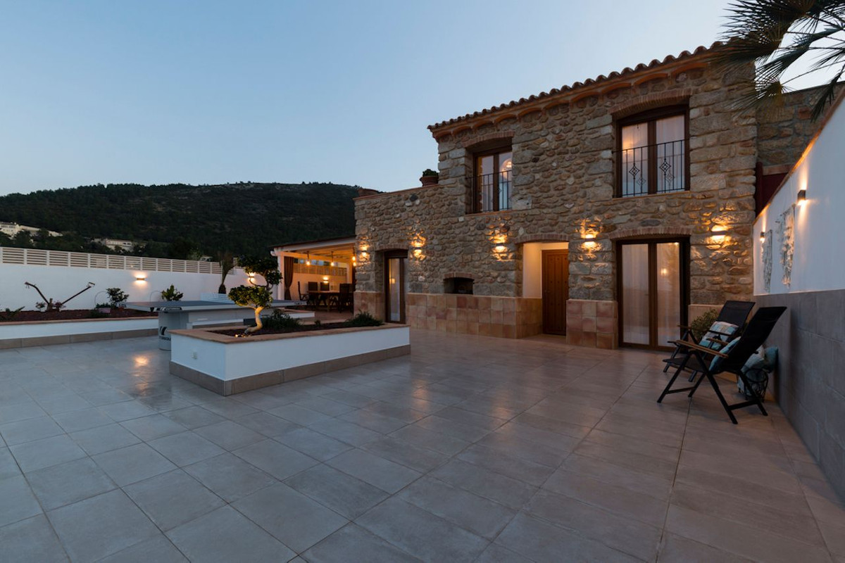 12 Bed Townhouse for sale in Lliber Costa Blanca, Alicante, Spain