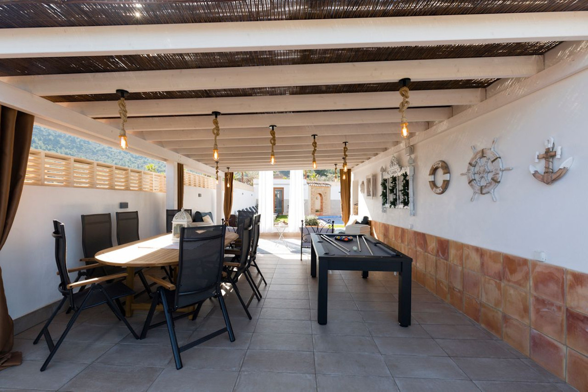 12 Bed Townhouse for sale in Lliber Costa Blanca, Alicante, Spain