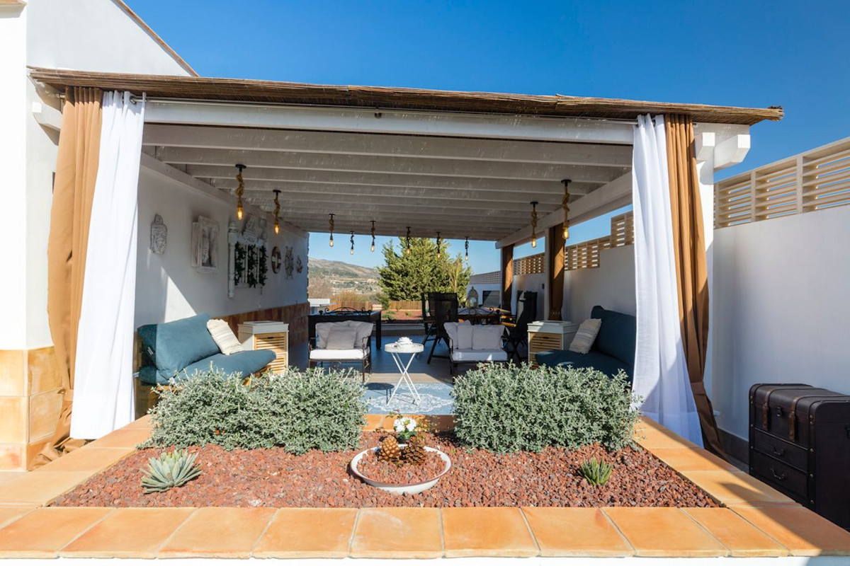 12 Bed Townhouse for sale in Lliber Costa Blanca, Alicante, Spain