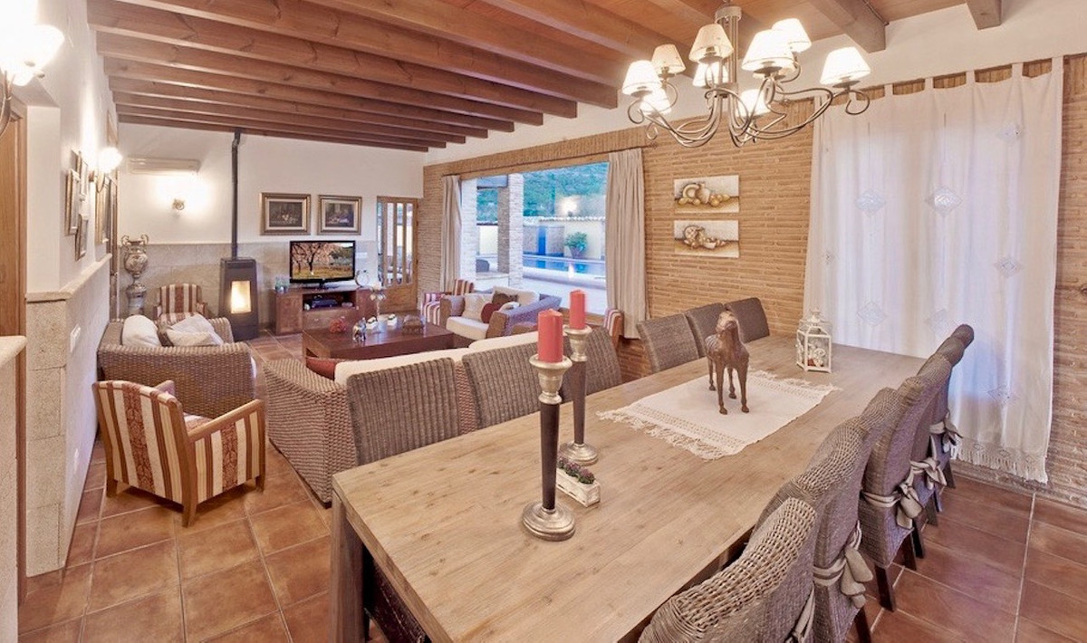 12 Bed Townhouse for sale in Lliber Costa Blanca, Alicante, Spain