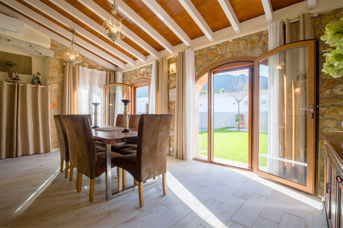 12 Bed Townhouse for sale in Lliber Costa Blanca, Alicante, Spain