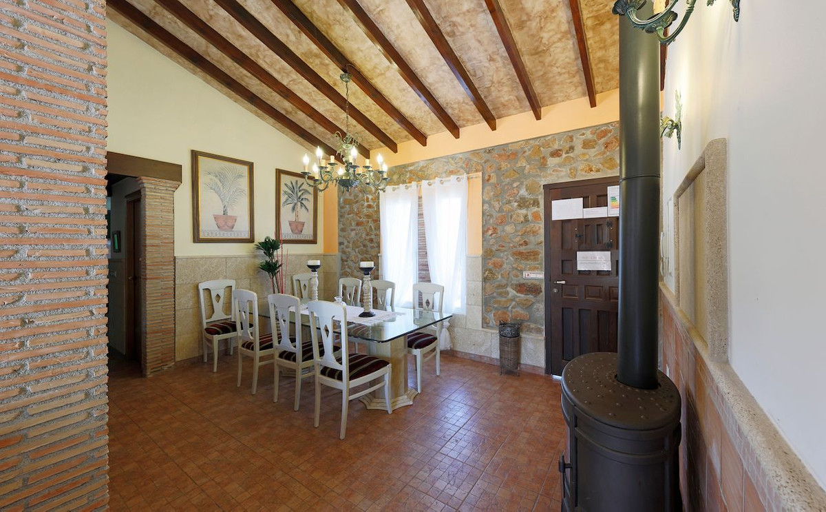 12 Bed Townhouse for sale in Lliber Costa Blanca, Alicante, Spain