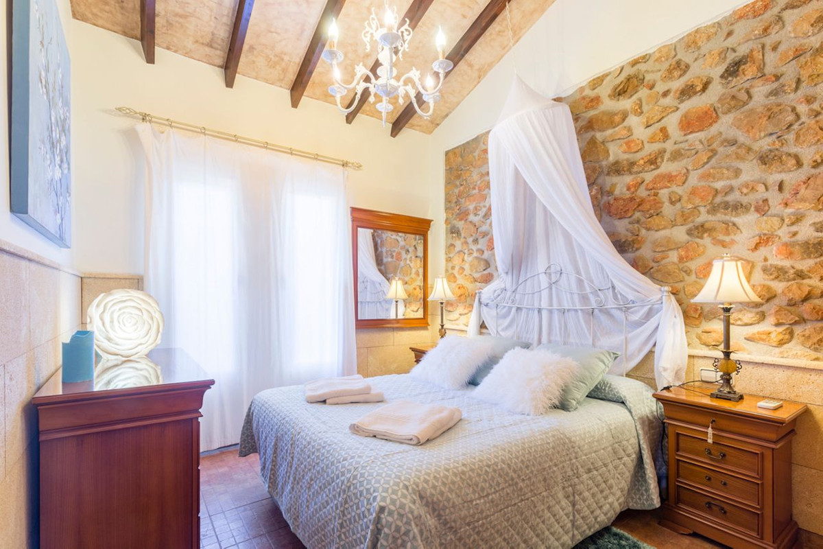 12 Bed Townhouse for sale in Lliber Costa Blanca, Alicante, Spain