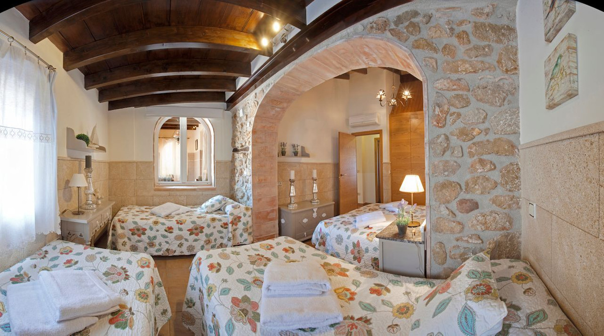 12 Bed Townhouse for sale in Lliber Costa Blanca, Alicante, Spain