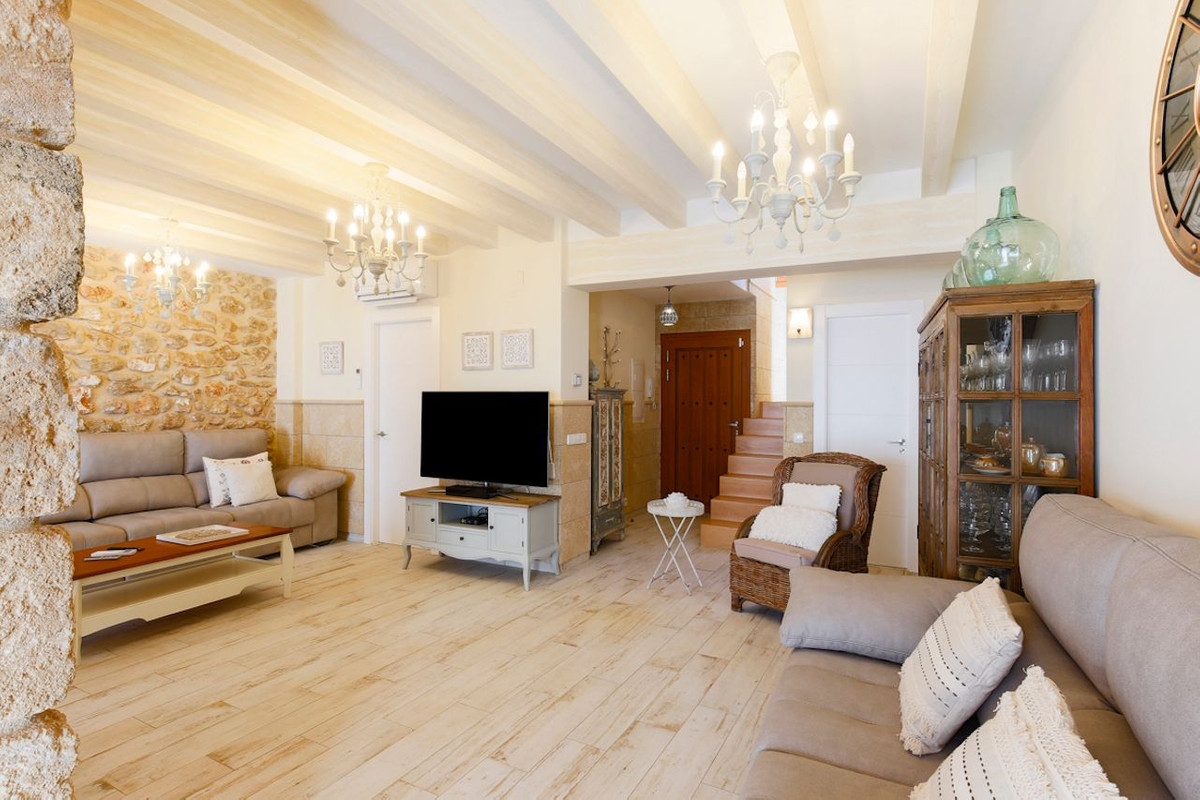 12 Bed Townhouse for sale in Lliber Costa Blanca, Alicante, Spain