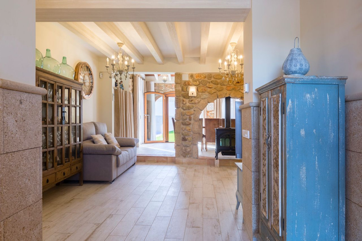 12 Bed Townhouse for sale in Lliber Costa Blanca, Alicante, Spain