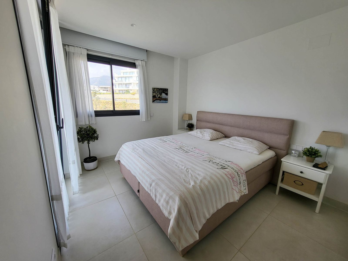 Se vende Apartamento Planta Media de 3 dormitorios en Costa Del Sol, Málaga, España