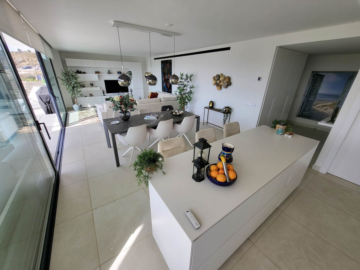 Se vende Apartamento Planta Media de 3 dormitorios en Costa Del Sol, Málaga, España
