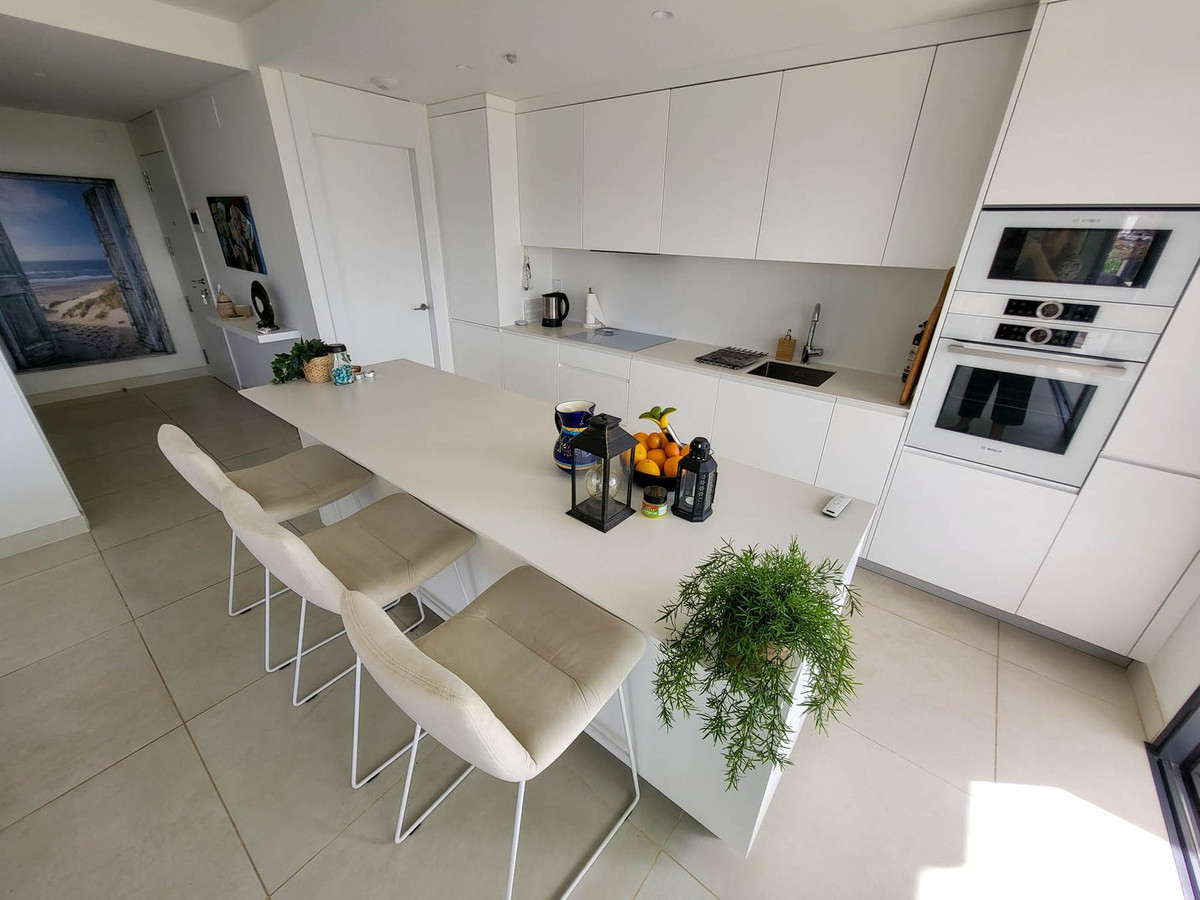 Se vende Apartamento Planta Media de 3 dormitorios en Costa Del Sol, Málaga, España