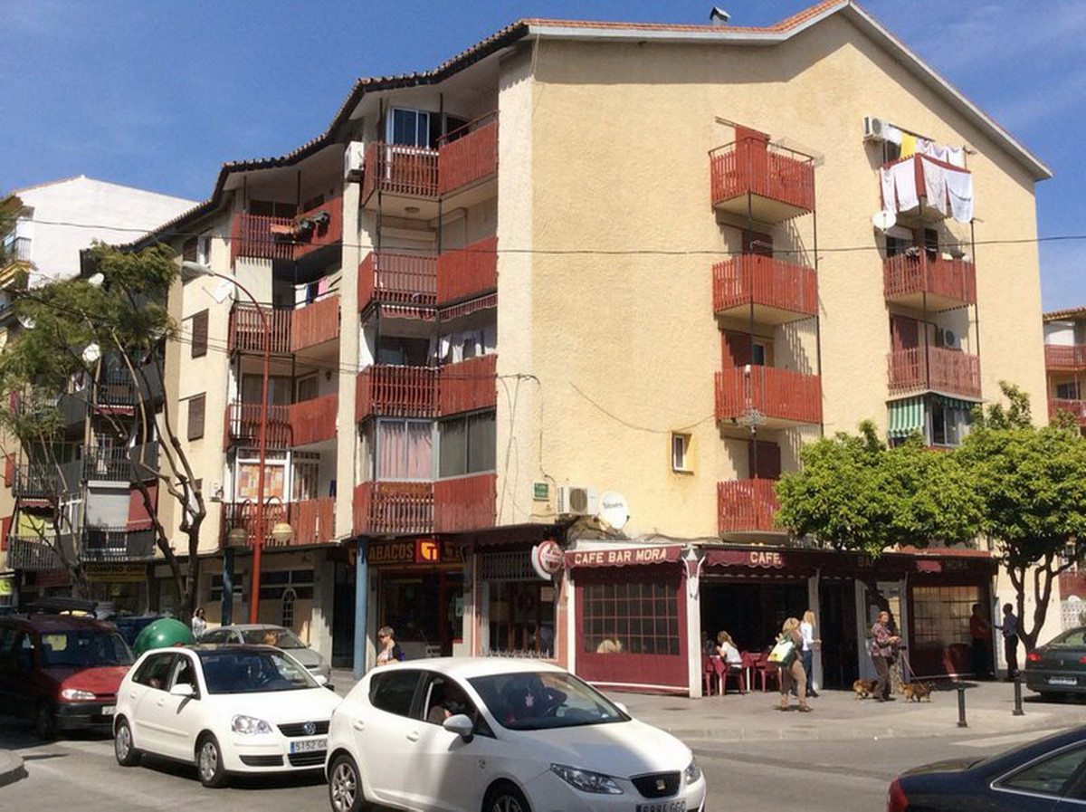 Se vende Apartamento Planta Media de 2 dormitorios en Costa Del Sol, Málaga, España