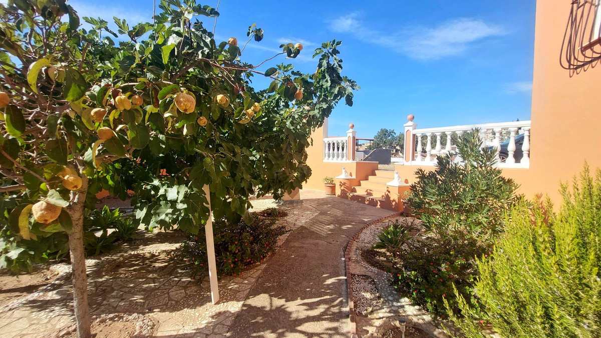 Se vende Villa - Chalet de 5 dormitorios en Costa Del Sol, Málaga, España
