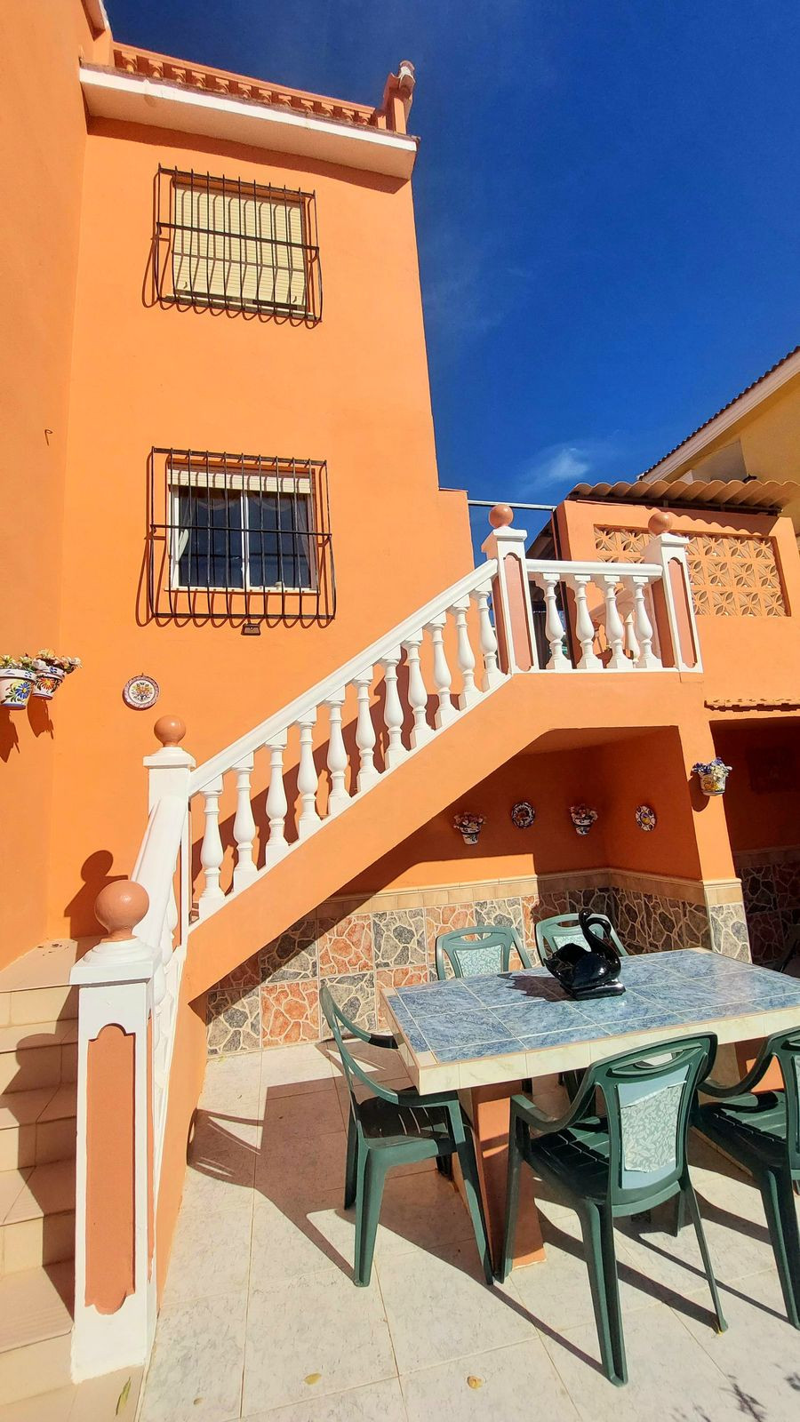 Se vende Villa - Chalet de 5 dormitorios en Costa Del Sol, Málaga, España