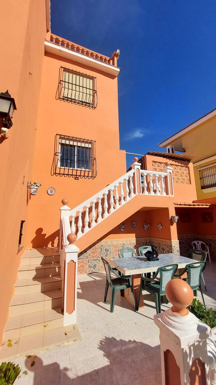 Se vende Villa - Chalet de 5 dormitorios en Costa Del Sol, Málaga, España