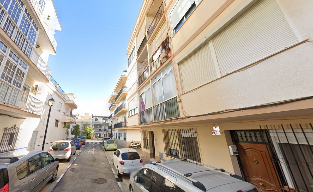 3 Bed Apartment for sale in Fuengirola Costa Del Sol, Málaga, Spain