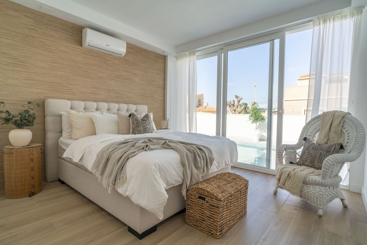 Se vende Pareada de 3 dormitorios en Costa Blanca, Alicante, España
