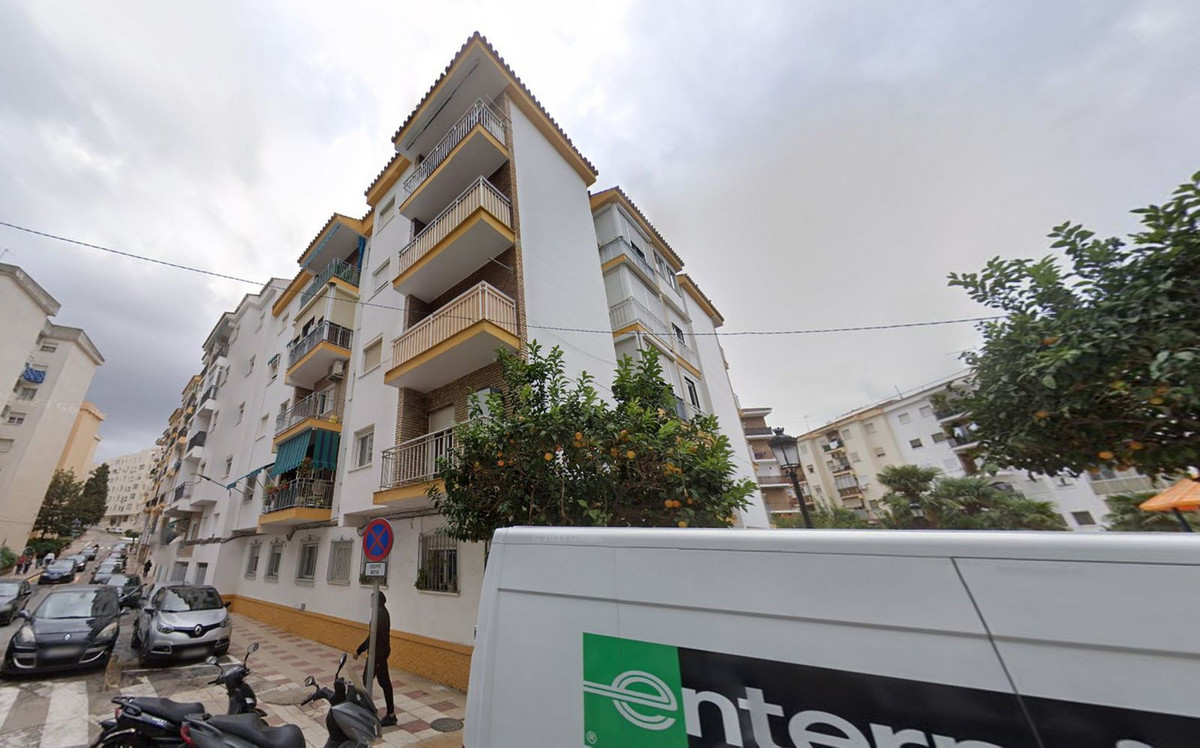 Se vende Apartamento Planta Media de 3 dormitorios en Costa Del Sol, Málaga, España