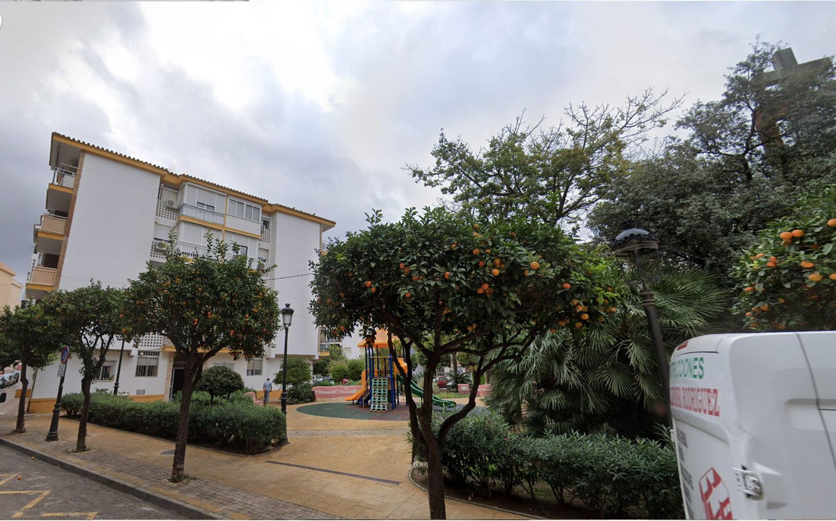 Se vende Apartamento Planta Media de 3 dormitorios en Costa Del Sol, Málaga, España