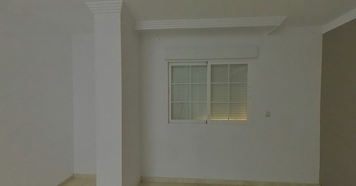 Se vende Apartamento Planta Media de 3 dormitorios en Costa Del Sol, Málaga, España