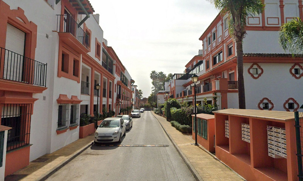 Se vende Apartamento Planta Baja de 3 dormitorios en Costa Del Sol, Málaga, España