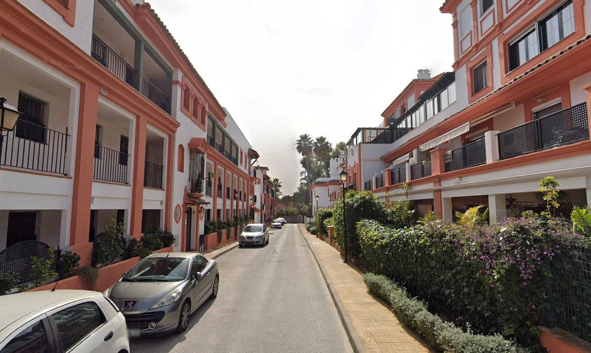 Se vende Apartamento Planta Baja de 3 dormitorios en Costa Del Sol, Málaga, España