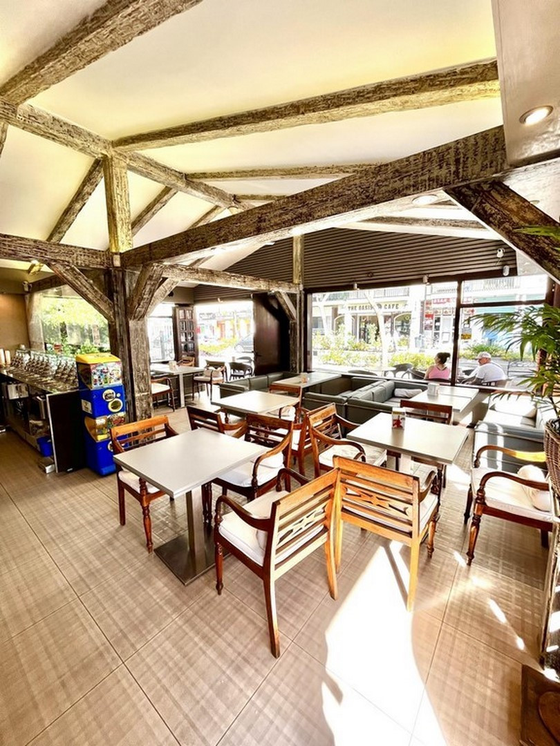 Commercial unit for sale in Fuengirola Costa Del Sol, Málaga, Spain