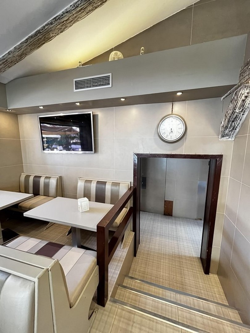 Commercial unit for sale in Fuengirola Costa Del Sol, Málaga, Spain