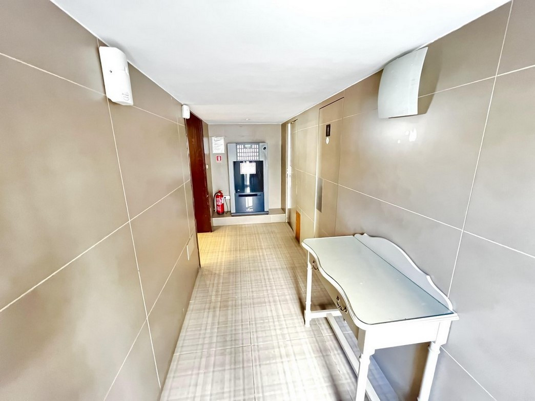 Commercial unit for sale in Fuengirola Costa Del Sol, Málaga, Spain