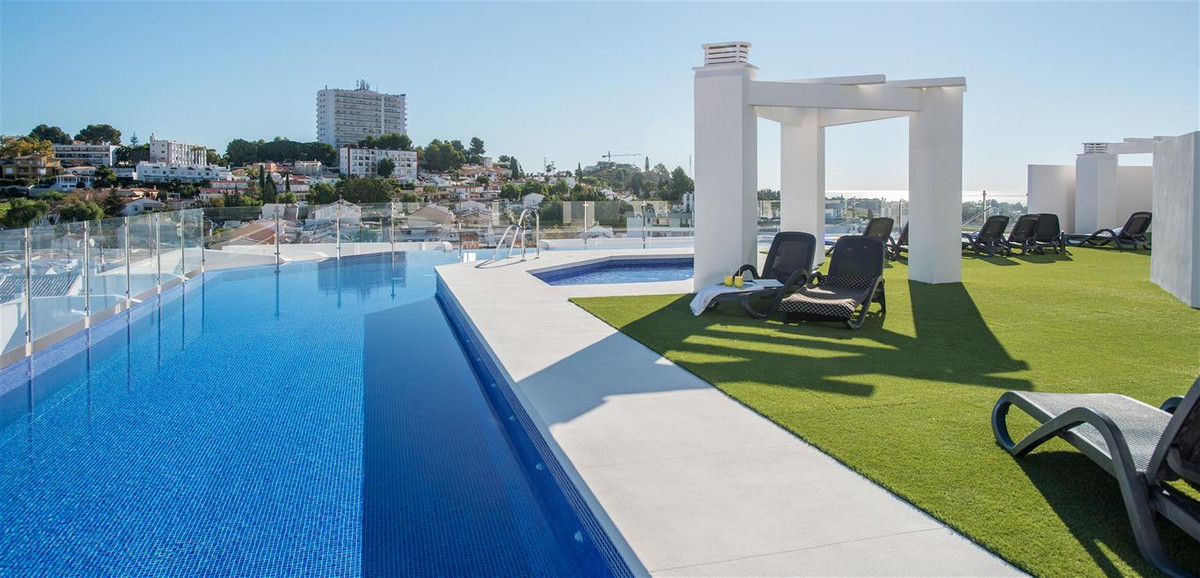 Se vende Apartamento Planta Media de 3 dormitorios en Costa Del Sol, Málaga, España