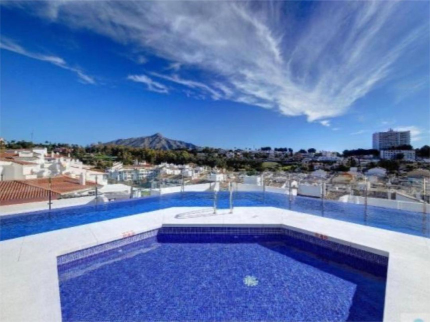 Se vende Apartamento Planta Media de 3 dormitorios en Costa Del Sol, Málaga, España
