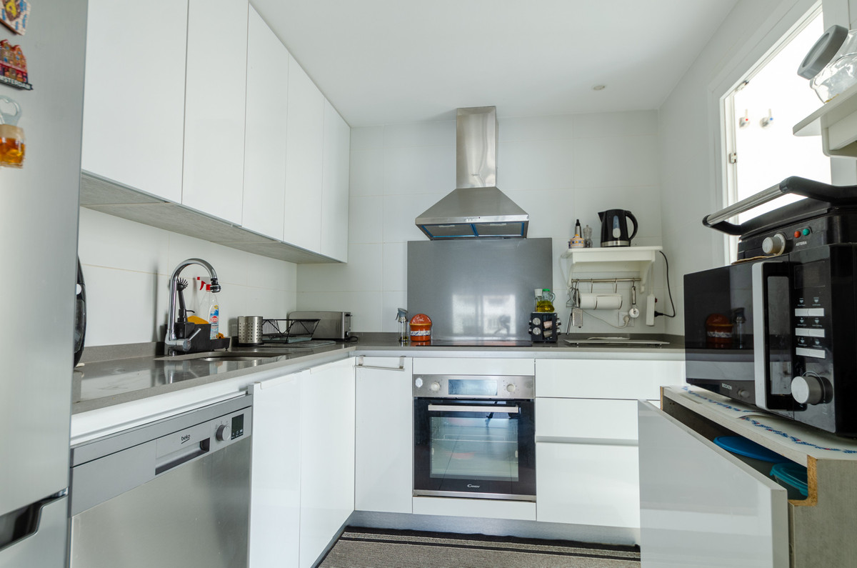 Se vende Apartamento Planta Media de 3 dormitorios en Costa Del Sol, Málaga, España