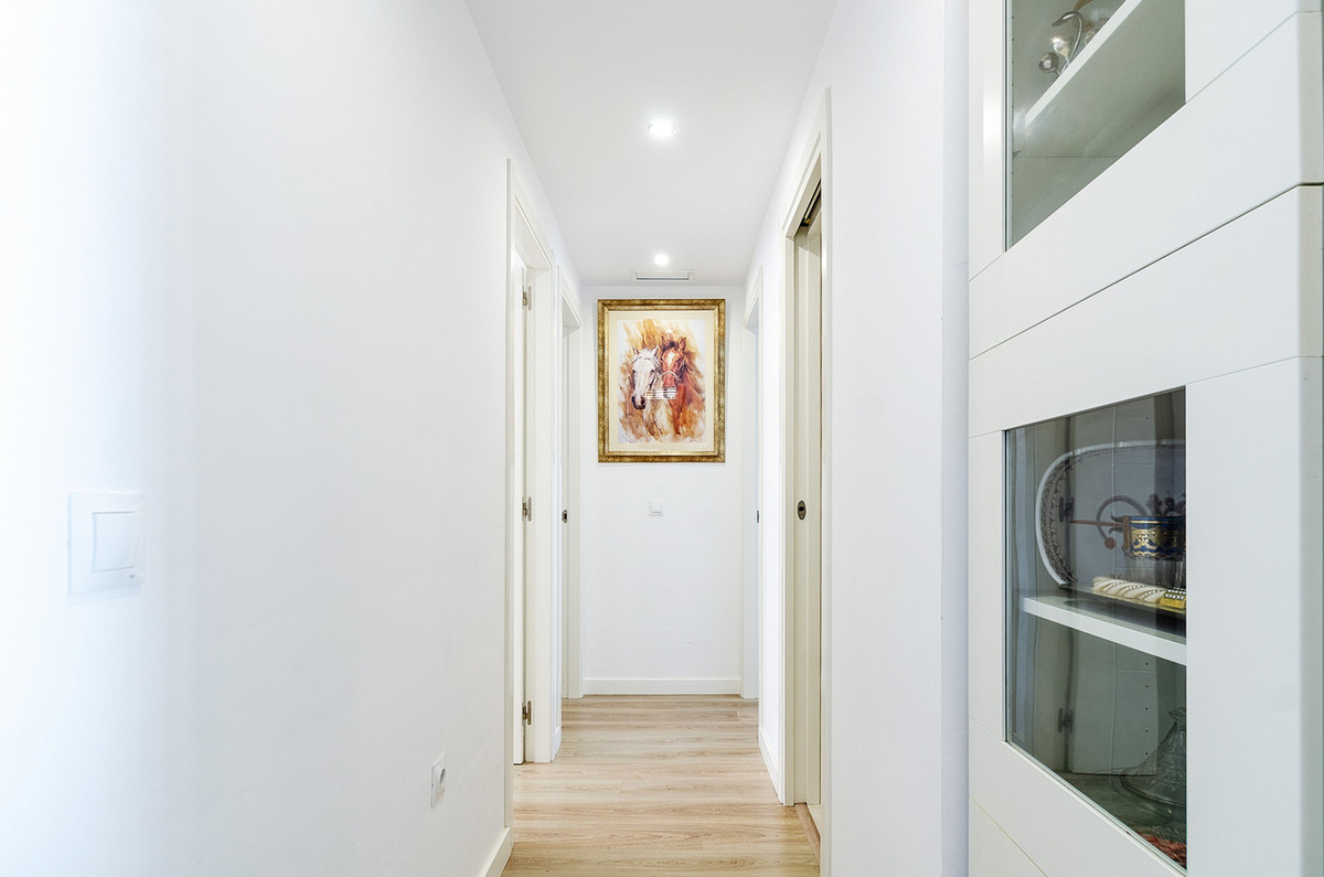 Se vende Apartamento Planta Media de 3 dormitorios en Costa Del Sol, Málaga, España